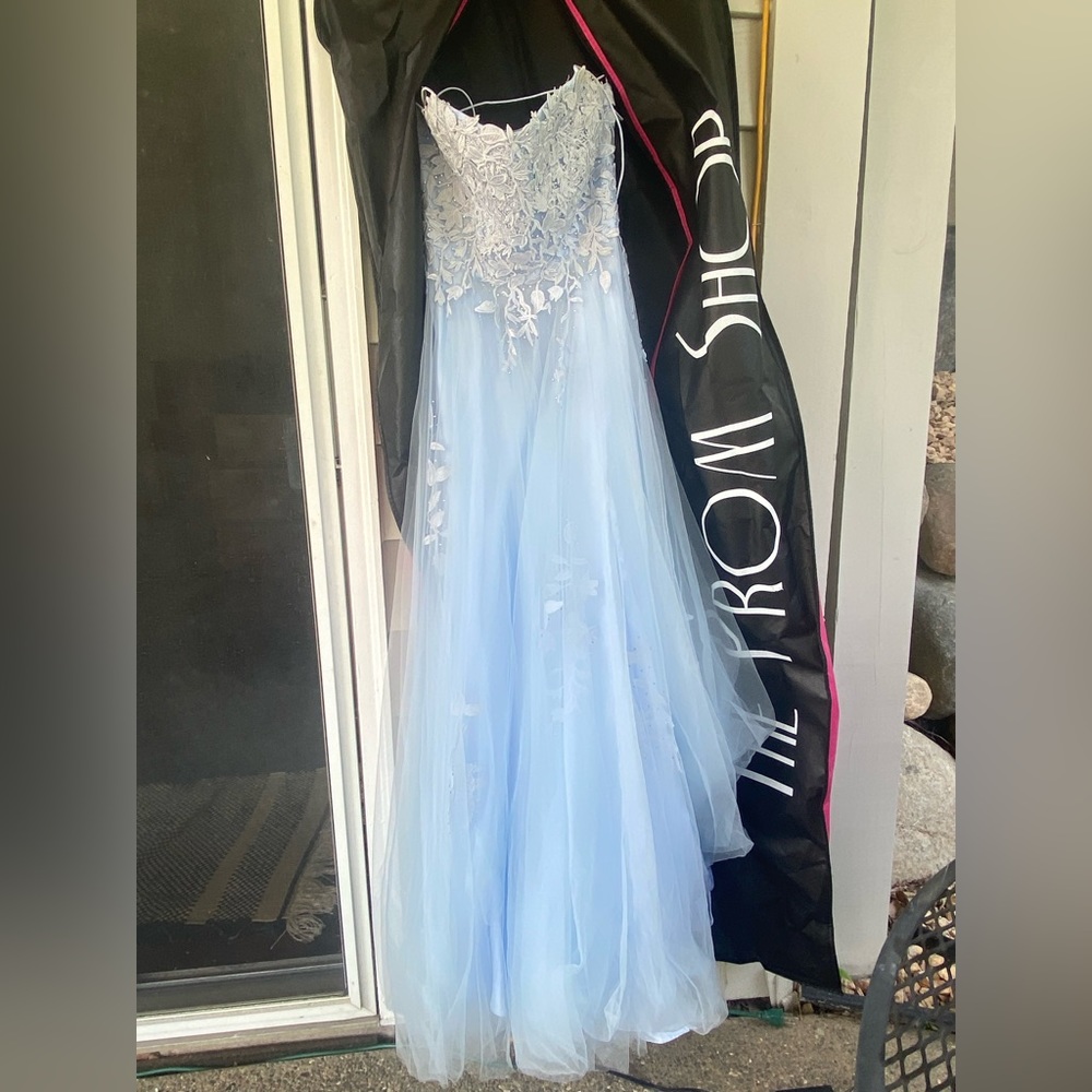 Blue dress